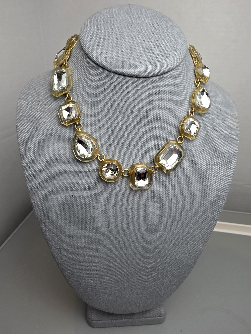 [J. Crew] Jewel Box Clear Faceted Crystal Statement Necklace - Picture 4 of 16